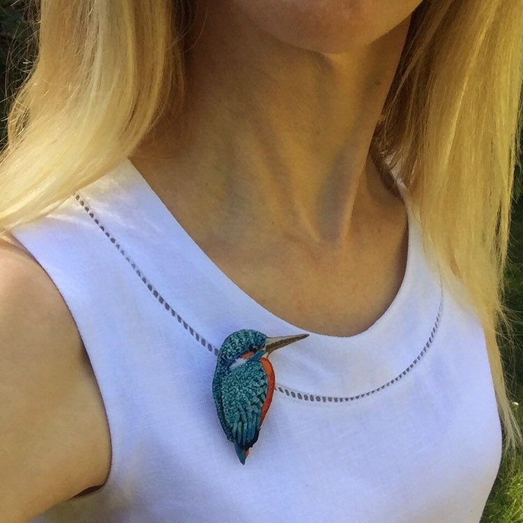 Embroidered Kingfisher Brooch: Bird Jewelry Gift