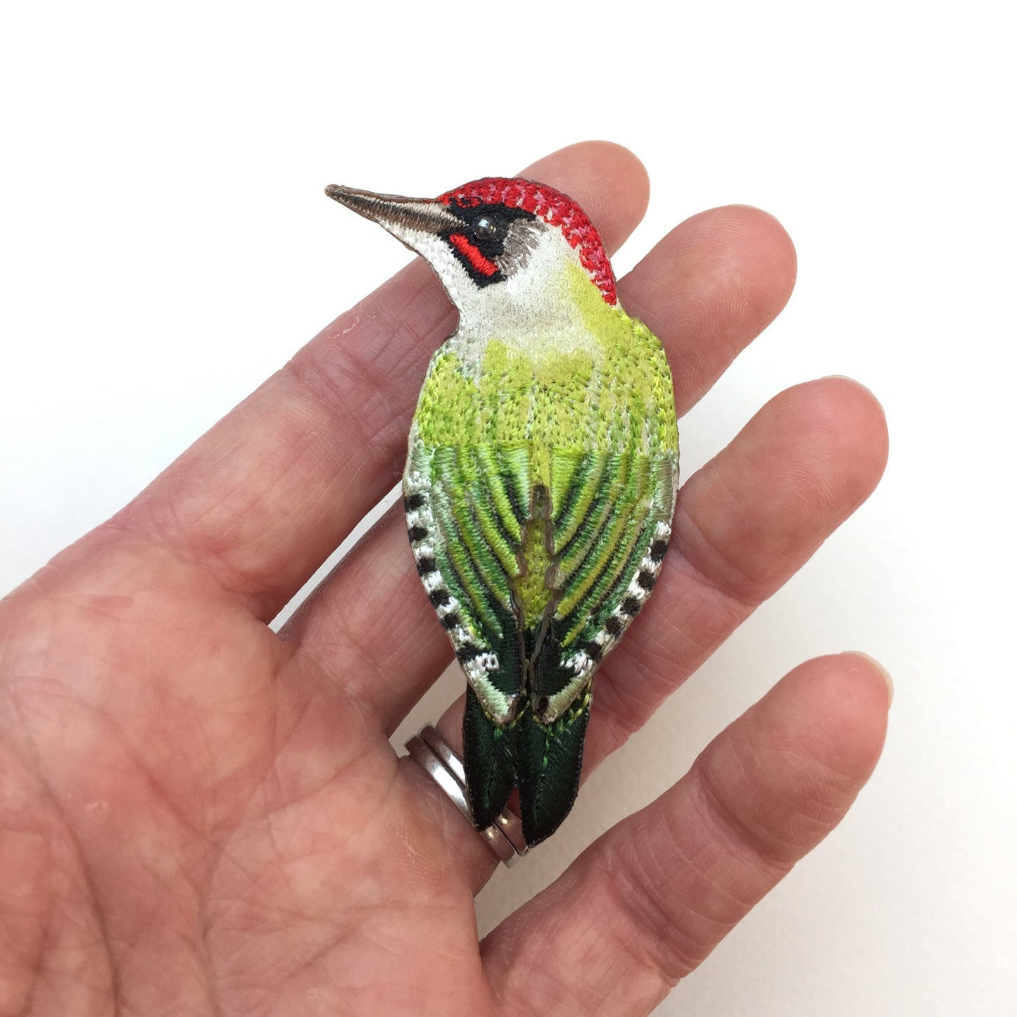 Handcrafted Woodpecker Brooch - A Charming Gift for Bird Enthusiasts