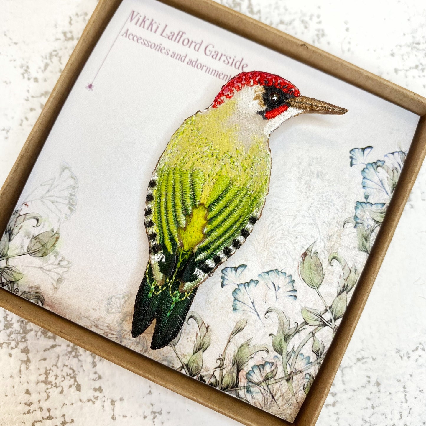 Handcrafted Woodpecker Brooch - A Charming Gift for Bird Enthusiasts