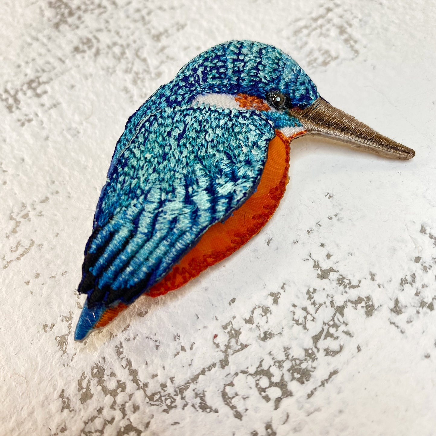 Embroidered Kingfisher Brooch: Bird Jewelry Gift