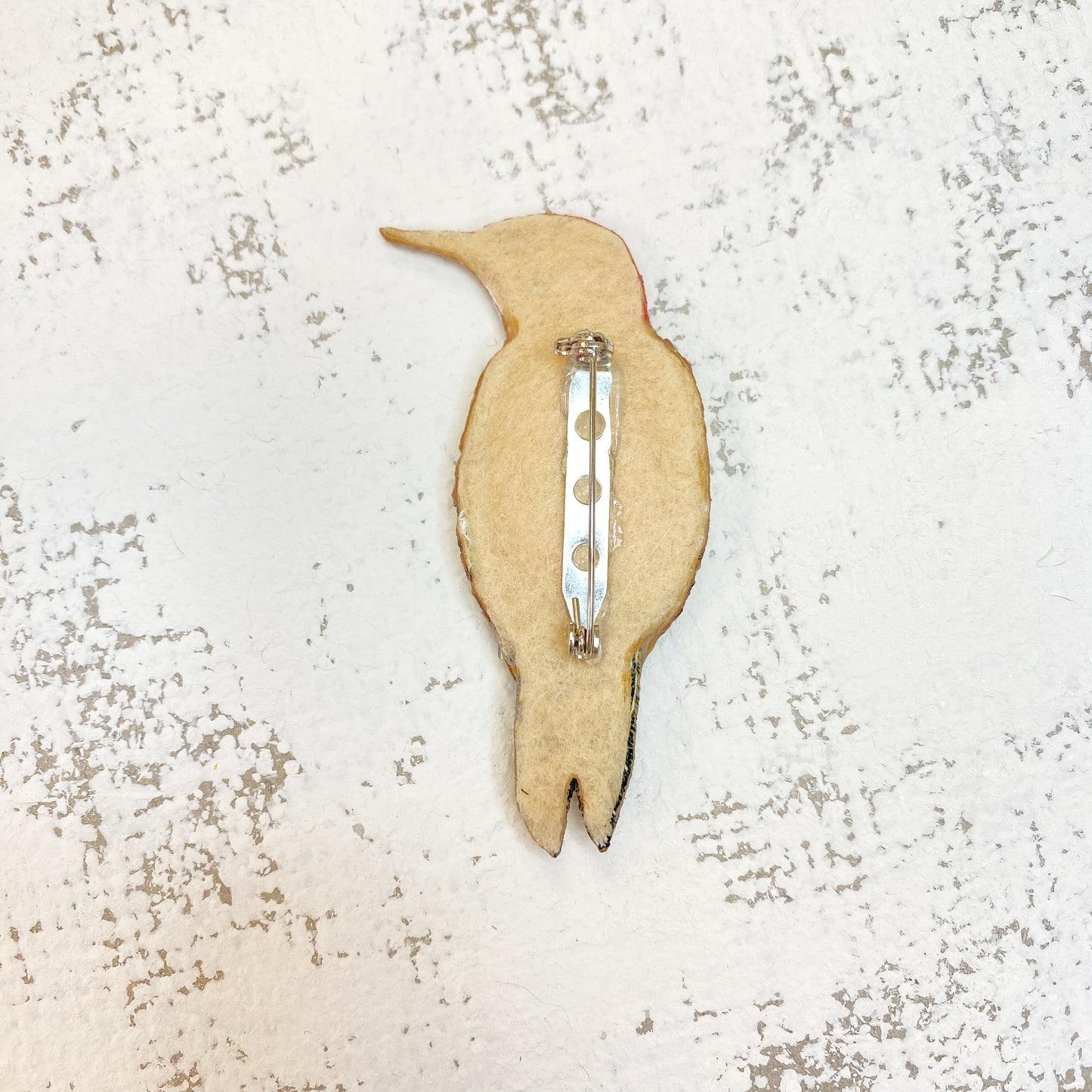 Handcrafted Woodpecker Brooch - A Charming Gift for Bird Enthusiasts