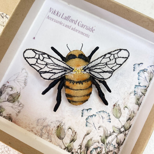 Common Carter bumblebee brooch