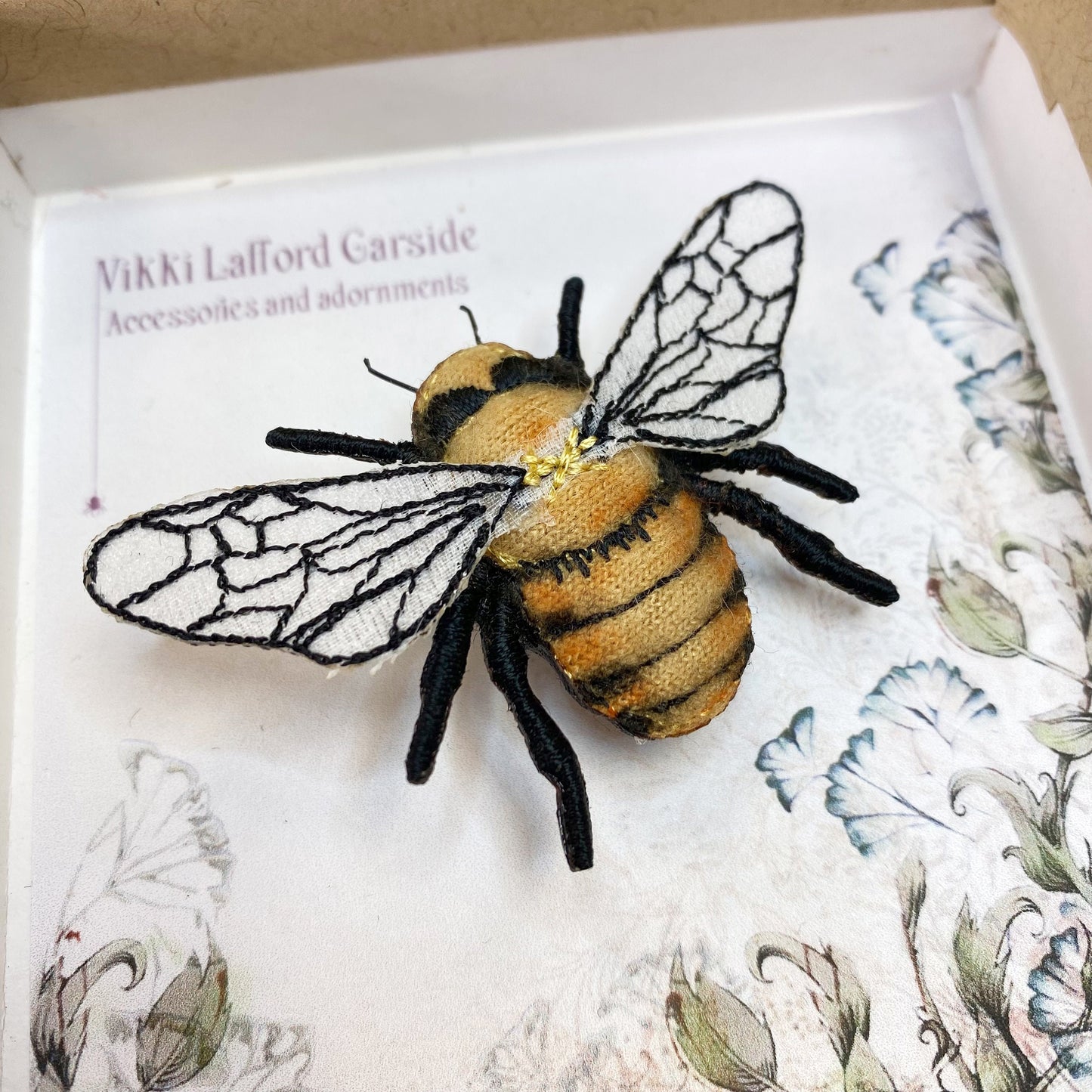 Common Carter bumblebee brooch