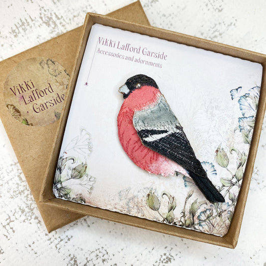 Bullfinch brooch, bird pin