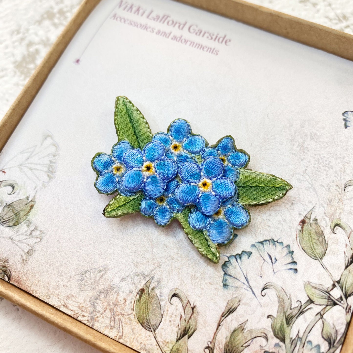 Forget-me-not flower brooch