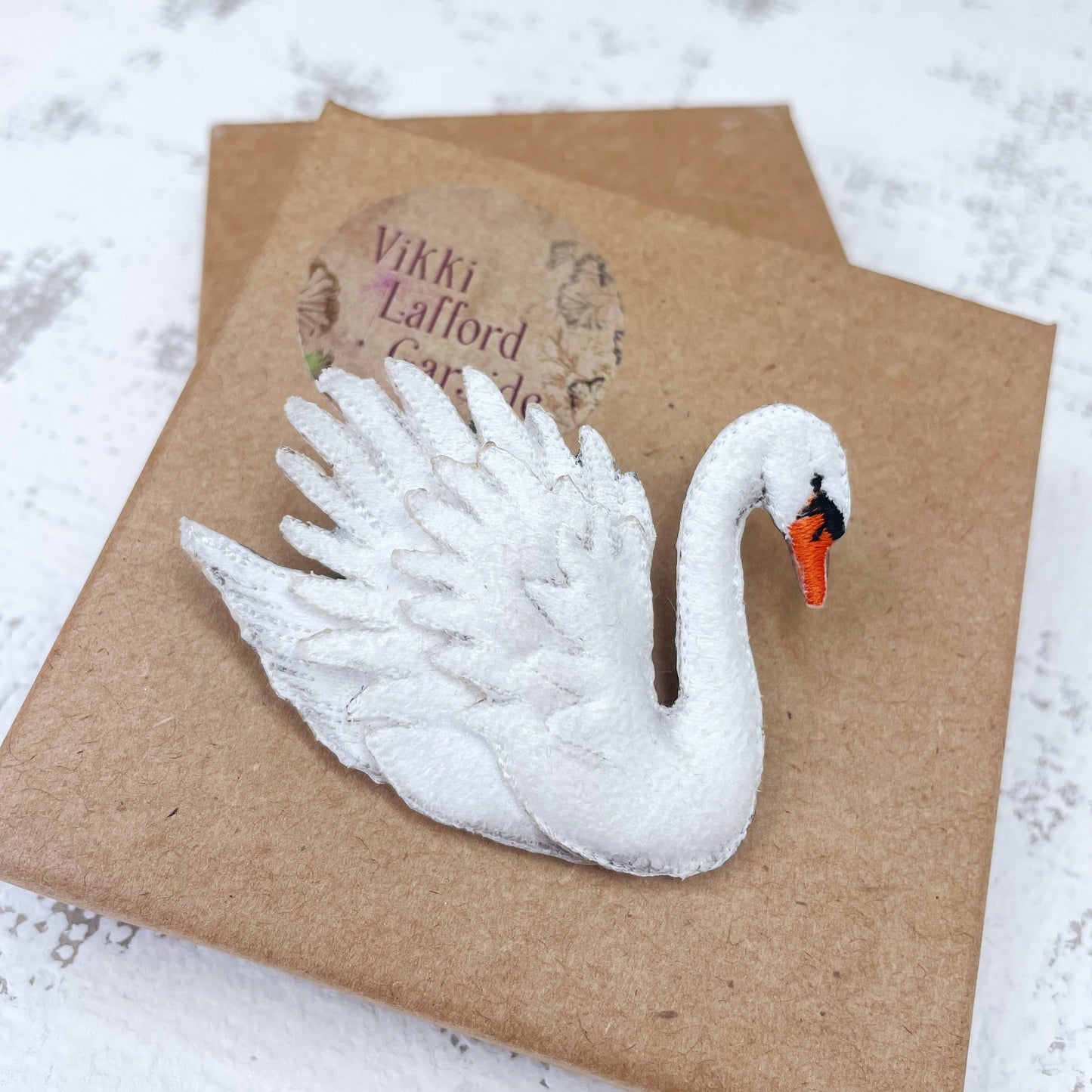 Swan brooch, bird pin